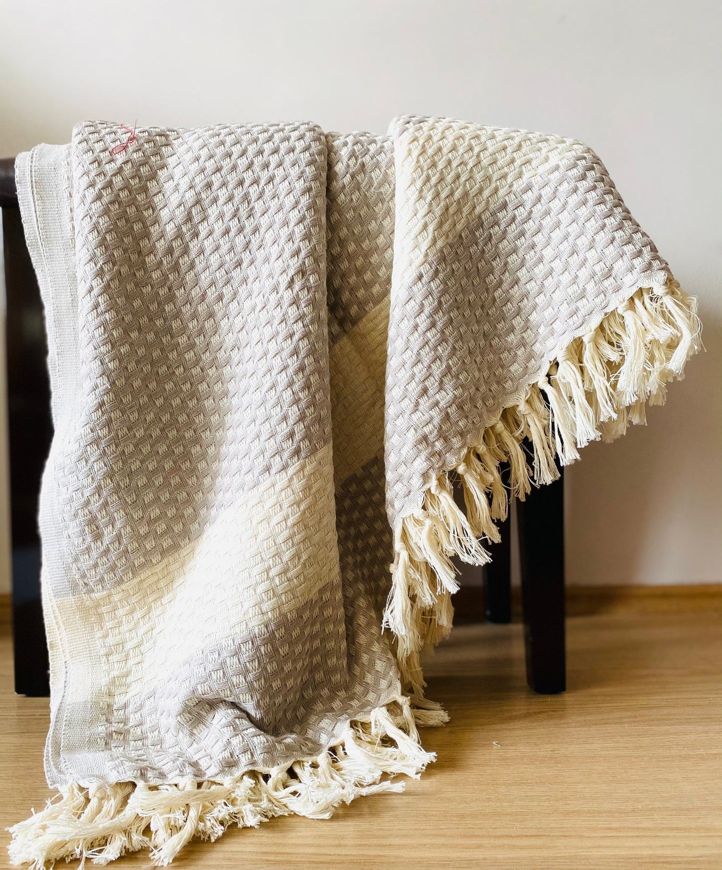 Handwoven Wellness Blanket - Sustainable Throw for Yoga & Relaxation camel